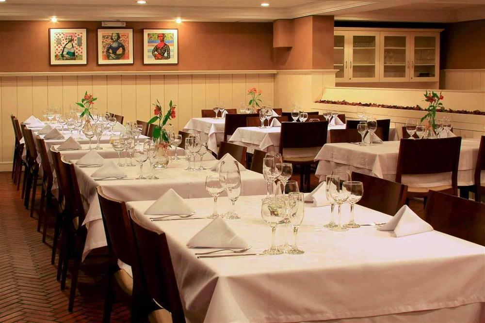 Mercure Curitiba Centro Restaurant photo